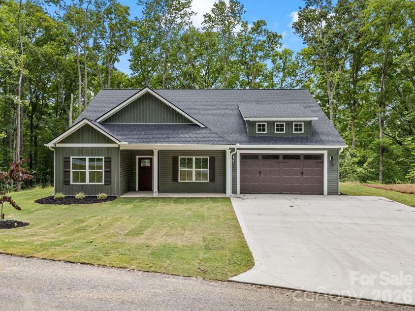 16 Forest Drive, Travelers Rest, SC 29690.  MLS# CAR4315401, YatesRealty ID 21165. 