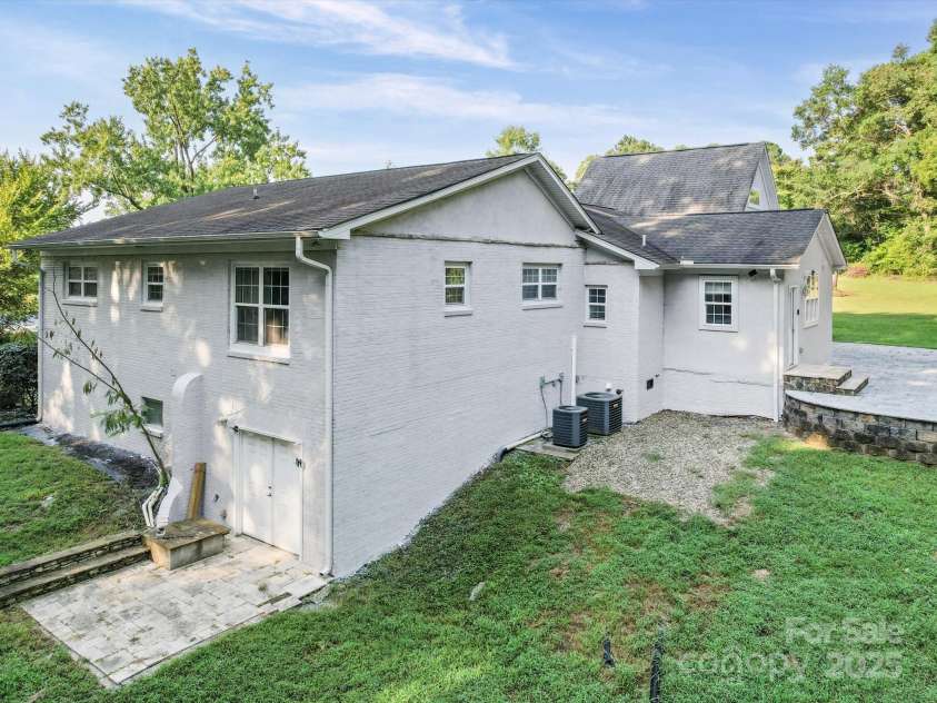 605 Allen Way, Indian Trail, NC 28079.  MLS# CAR4239096, YatesRealty ID 21166. 