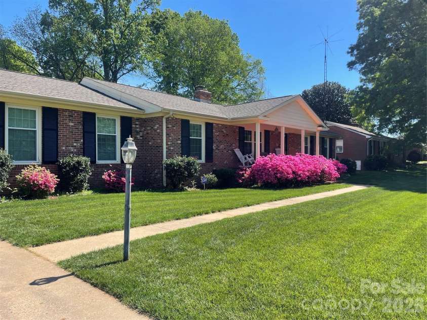 5022 Cheviot Road, Charlotte, NC 28269.  MLS# CAR4367685, YatesRealty ID 21167. 