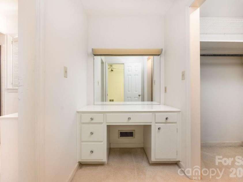 5022 Cheviot Road, Charlotte, NC 28269.  MLS# CAR4410172, YatesRealty ID 21167. 
