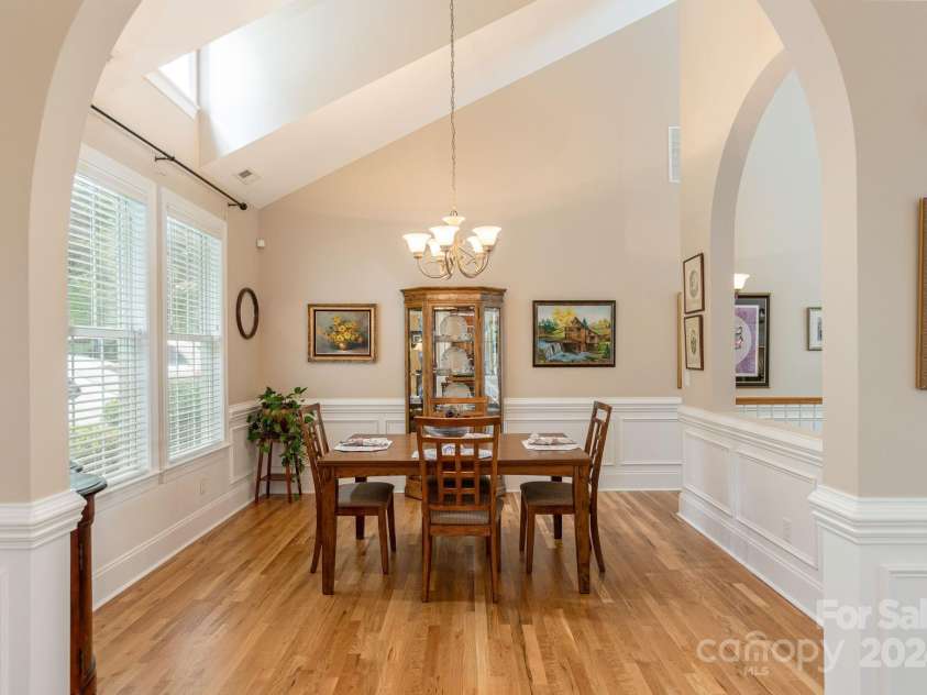 109 Trumpet Lane, Asheville, NC 28803.  MLS# CAR4141023, YatesRealty ID 21168. 