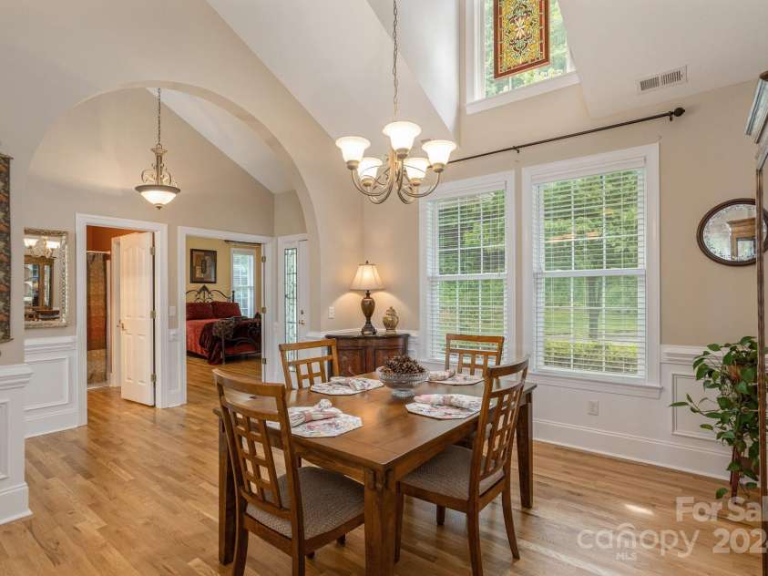 109 Trumpet Lane, Asheville, NC 28803.  MLS# CAR4141023, YatesRealty ID 21168. 