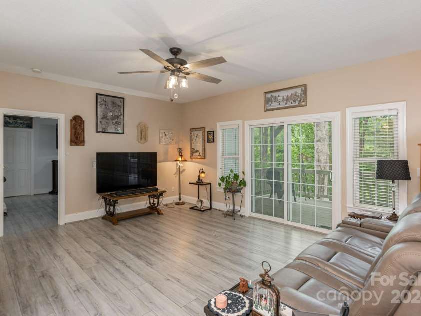 109 Trumpet Lane, Asheville, NC 28803.  MLS# CAR4141023, YatesRealty ID 21168. Family Room-Lower Level