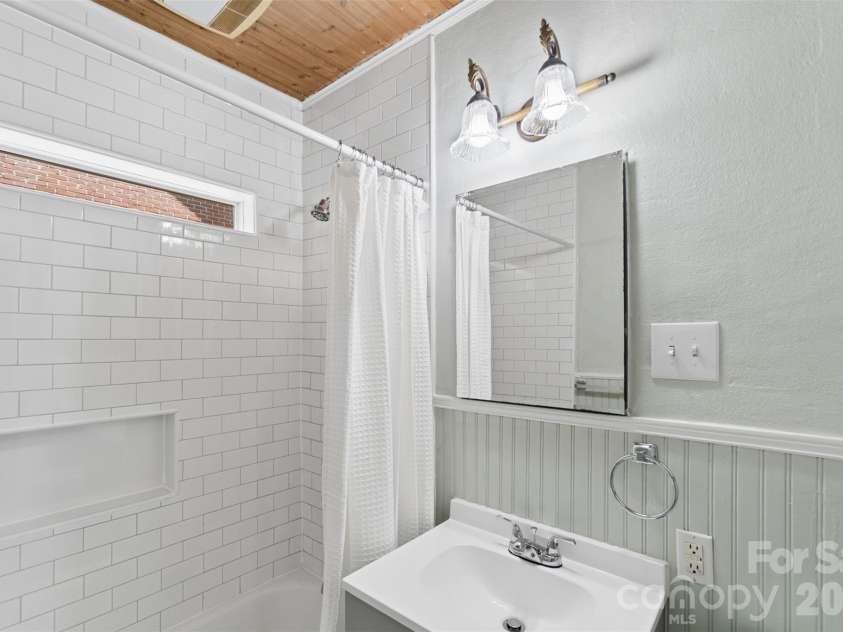 442 Spring Street, Albemarle, NC 28001.  MLS# CAR4379168, YatesRealty ID 21168. 