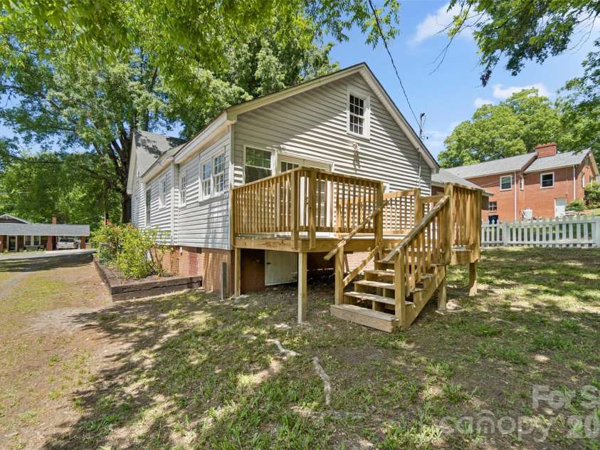 442 Spring Street, Albemarle, NC 28001.  MLS# CAR4379168, YatesRealty ID 21168. 