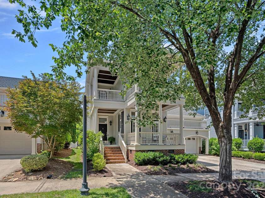 202 Caldwell Lane, Davidson, NC 28036.  MLS# CAR4269937, YatesRealty ID 21169. Enjoy the neighborhood vibe on any one of the multiple front porches
