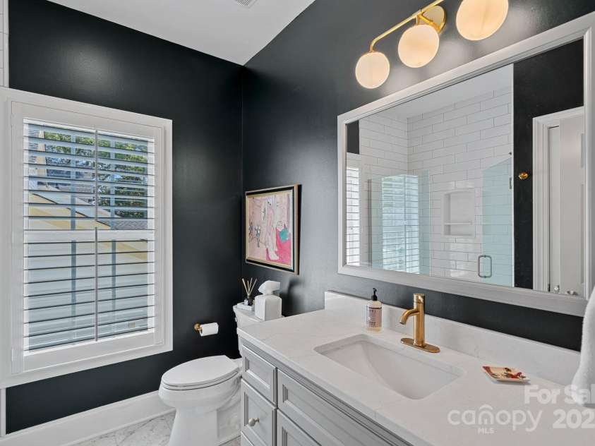 202 Caldwell Lane, Davidson, NC 28036.  MLS# CAR4269937, YatesRealty ID 21169. Full bathroom on second level