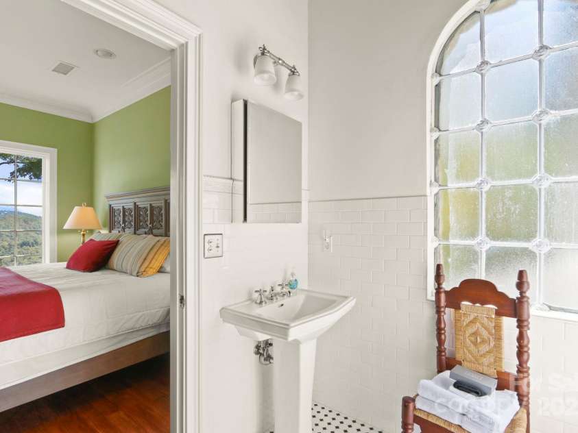 5742 NC Highway 194 None, Banner Elk, NC 28604.  MLS# CAR4309269, YatesRealty ID 2117. Second-level suite 2 bath