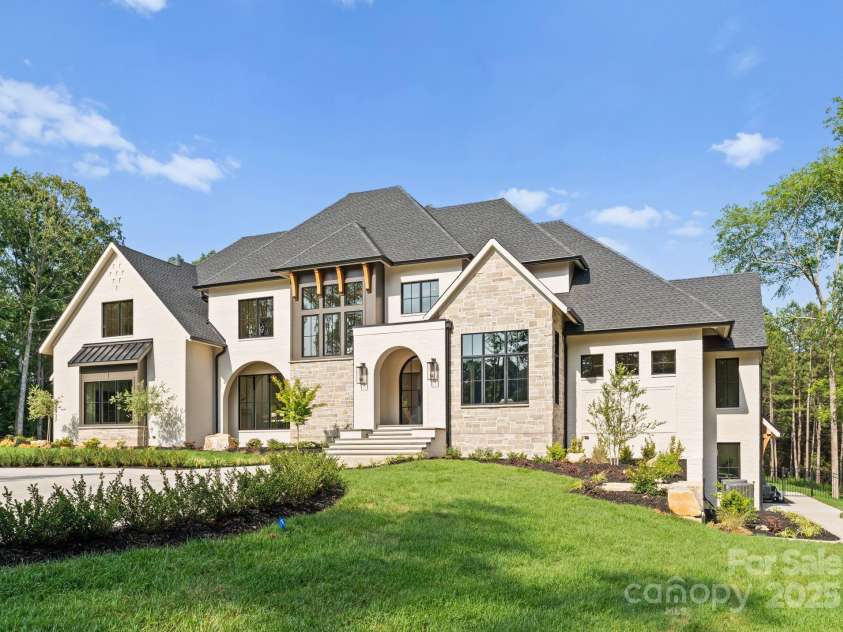 15037 June Washam Road, Davidson, NC 28036.  MLS# CAR4268834, YatesRealty ID 21172. 