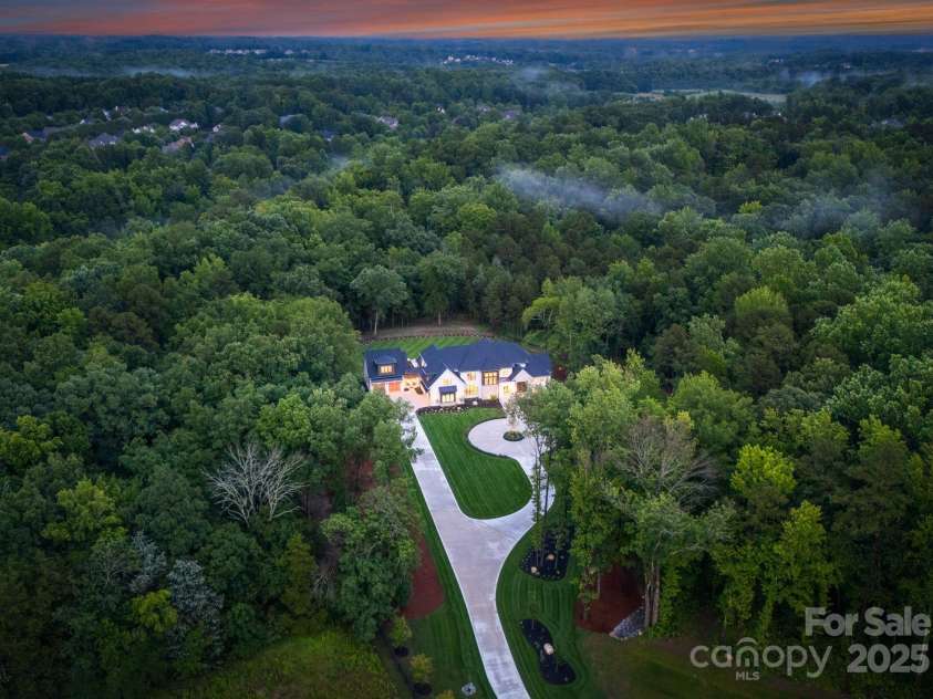 15037 June Washam Road, Davidson, NC 28036.  MLS# CAR4268834, YatesRealty ID 21172. 