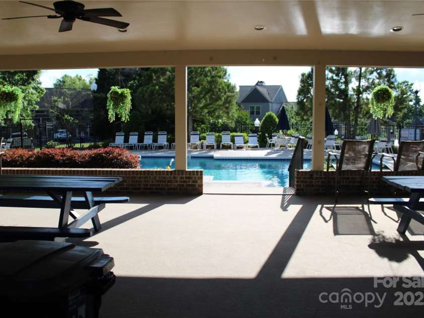 14621 Waterside Drive, Charlotte, NC 28278.  MLS# CAR4255506, YatesRealty ID 21173. 