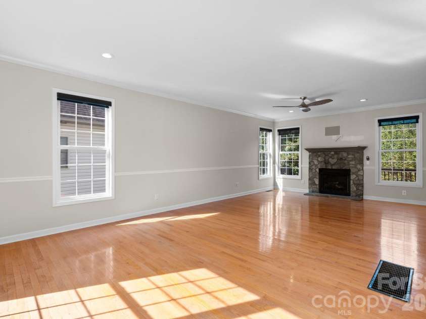 224 Rivercrest Boulevard, Arden, NC 28704.  MLS# CAR4315360, YatesRealty ID 21173. 
