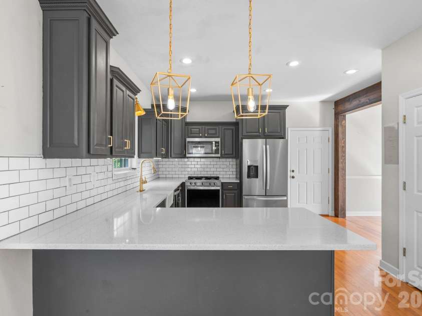 224 Rivercrest Boulevard, Arden, NC 28704.  MLS# CAR4315360, YatesRealty ID 21173. 