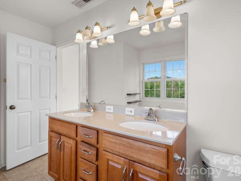 224 Rivercrest Boulevard, Arden, NC 28704.  MLS# CAR4315360, YatesRealty ID 21173. 