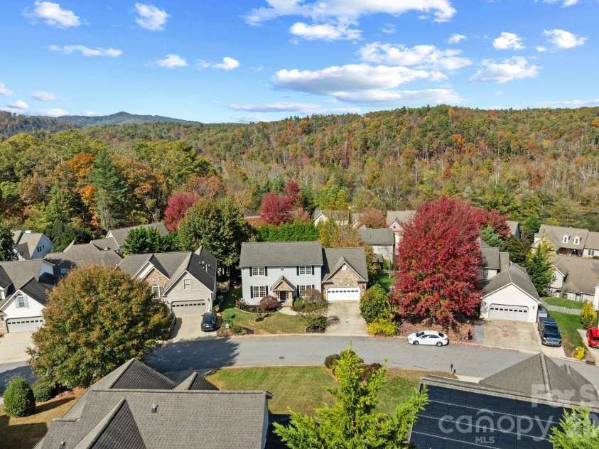 224 Rivercrest Boulevard, Arden, NC 28704.  MLS# CAR4315360, YatesRealty ID 21173. 