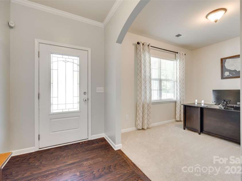 7930 Kelburn Lane, Charlotte, NC 28273.  MLS# CAR4263205, YatesRealty ID 21174. 