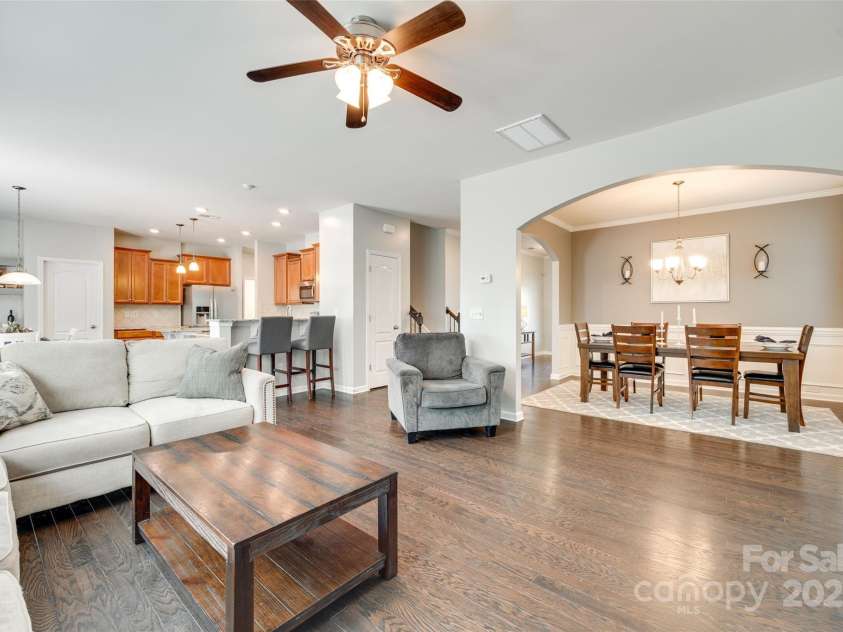 7930 Kelburn Lane, Charlotte, NC 28273.  MLS# CAR4263205, YatesRealty ID 21174. 