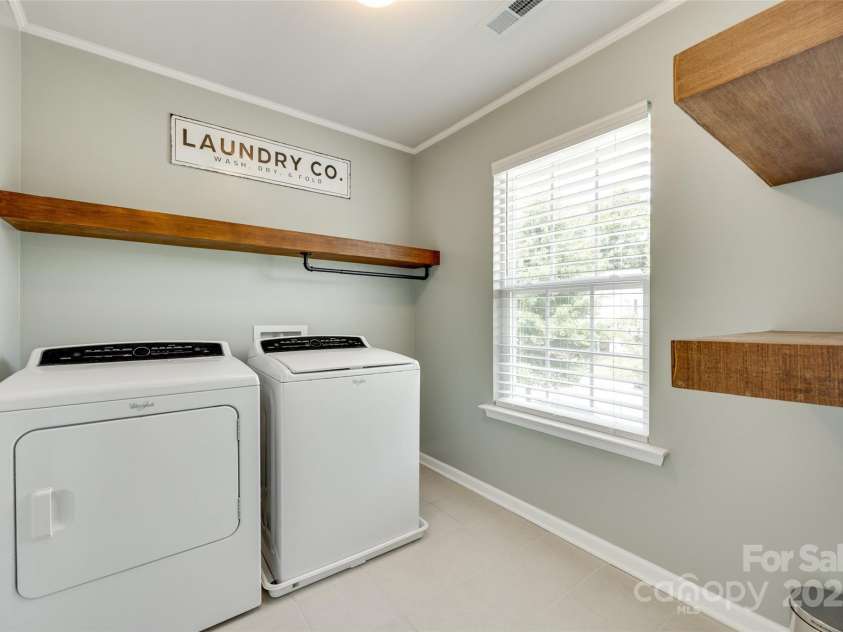 7930 Kelburn Lane, Charlotte, NC 28273.  MLS# CAR4263205, YatesRealty ID 21174. 