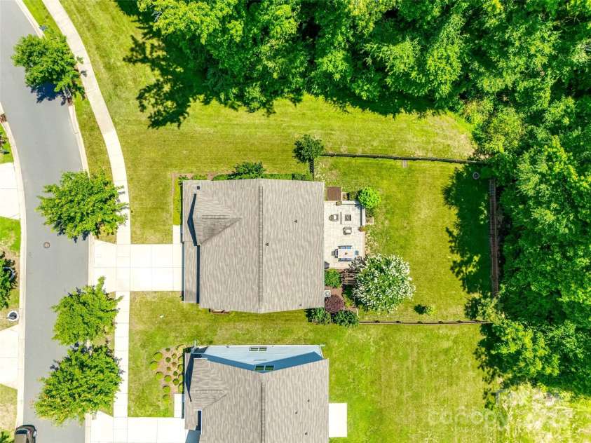 7930 Kelburn Lane, Charlotte, NC 28273.  MLS# CAR4263205, YatesRealty ID 21174. 