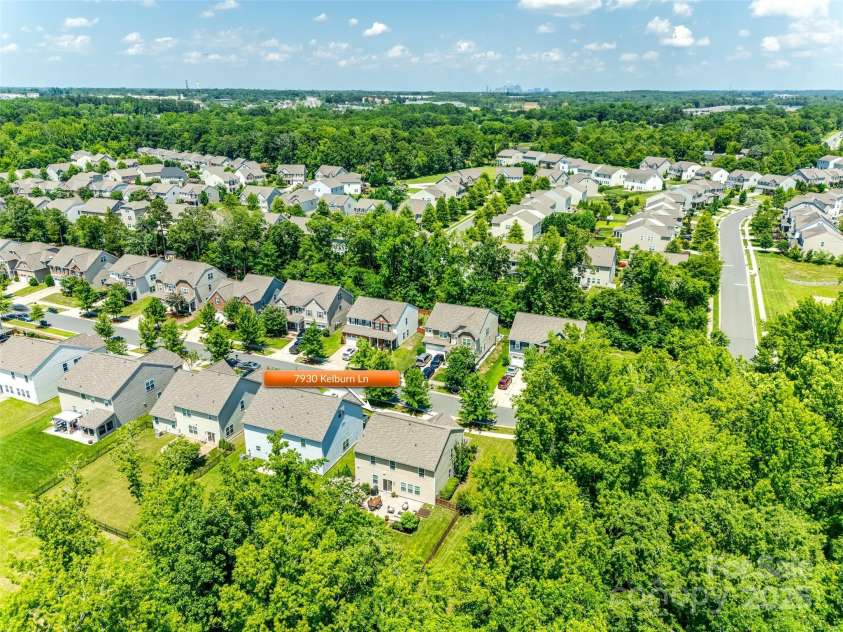 7930 Kelburn Lane, Charlotte, NC 28273.  MLS# CAR4263205, YatesRealty ID 21174. 