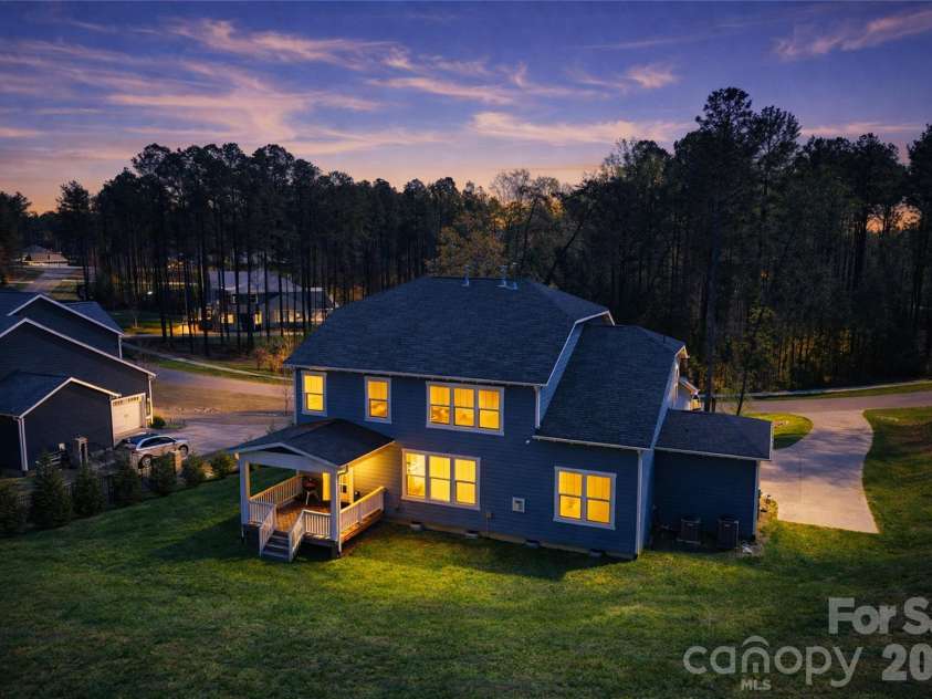 4243 Island Fox Lane, Denver, NC 28037.  MLS# CAR4354907, YatesRealty ID 21175. 