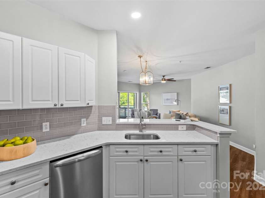 7845 Village Harbor Drive, Cornelius, NC 28031.  MLS# CAR4268319, YatesRealty ID 21175. 
