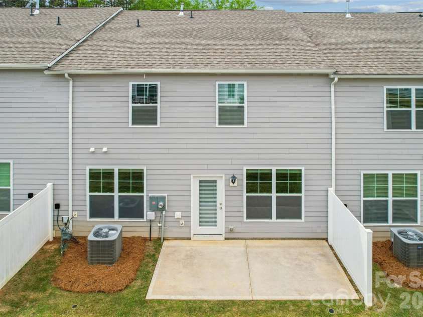 4398 Bronze Boulevard, Sherrills Ford, NC 28673.  MLS# CAR4373325, YatesRealty ID 21176. 