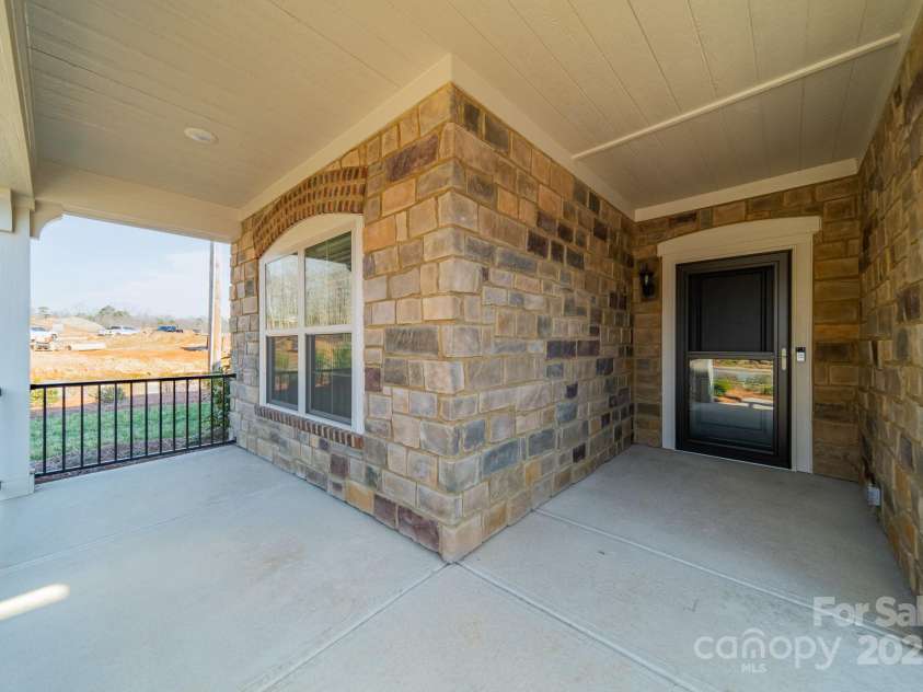 1005 Headwaters Court, Matthews, NC 28104.  MLS# CAR4233423, YatesRealty ID 21177. 