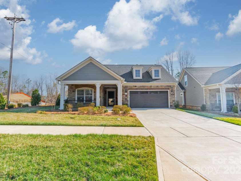 1005 Headwaters Court, Matthews, NC 28104.  MLS# CAR4233423, YatesRealty ID 21177. 