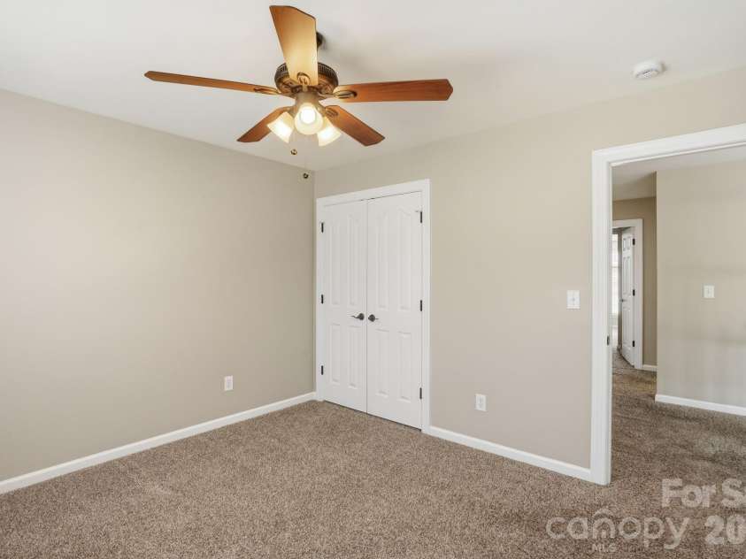 10222 Kelso Court, Charlotte, NC 28278.  MLS# CAR4366002, YatesRealty ID 21179. 