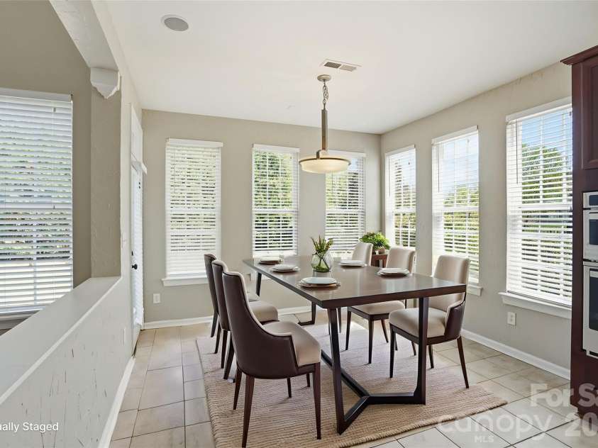 10222 Kelso Court, Charlotte, NC 28278.  MLS# CAR4366002, YatesRealty ID 21179. Virtually Staged