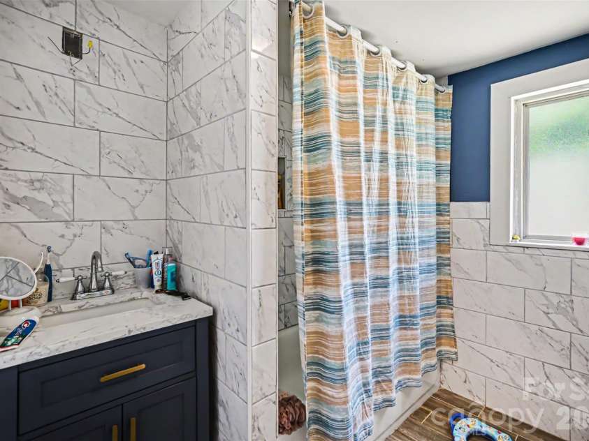 12 Bost Avenue, Concord, NC 28027.  MLS# CAR4381096, YatesRealty ID 2118. Bathroom