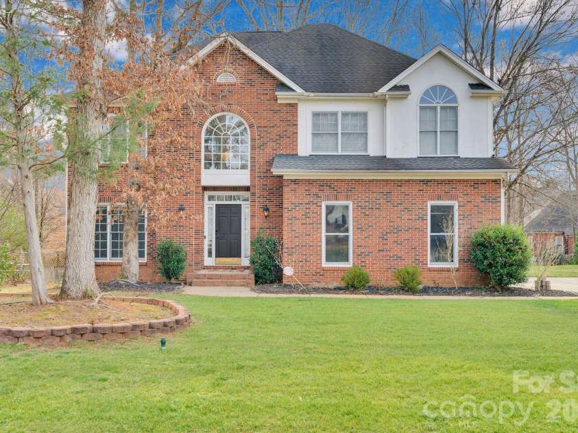 5305 Ravenglass Court, Waxhaw, NC 28173.  MLS# CAR4334930, YatesRealty ID 2118. 