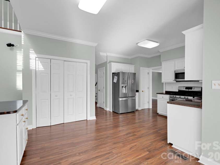 5305 Ravenglass Court, Waxhaw, NC 28173.  MLS# CAR4334930, YatesRealty ID 2118. 