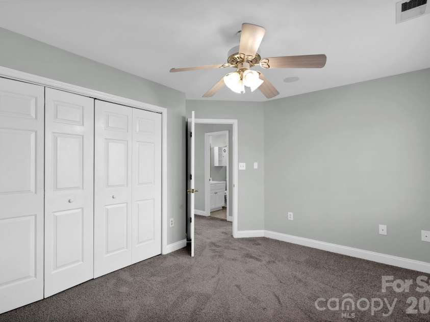 5305 Ravenglass Court, Waxhaw, NC 28173.  MLS# CAR4334930, YatesRealty ID 2118. 