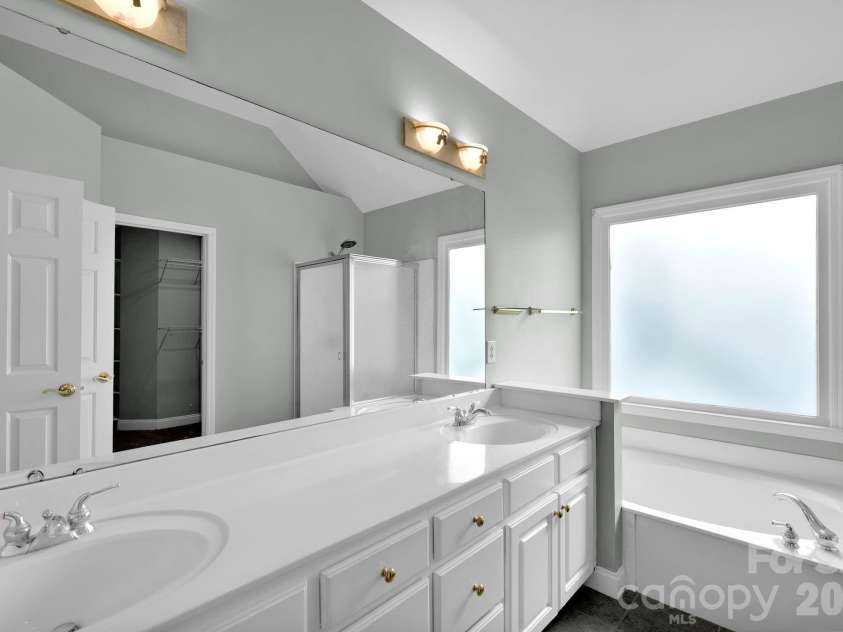 5305 Ravenglass Court, Waxhaw, NC 28173.  MLS# CAR4334930, YatesRealty ID 2118. 