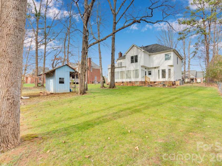 5305 Ravenglass Court, Waxhaw, NC 28173.  MLS# CAR4334930, YatesRealty ID 2118. 