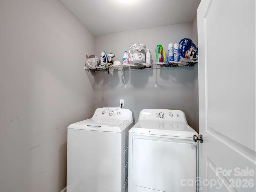 3702 Wiegon Lane, Charlotte, NC 28216.  MLS# CAR4377056, YatesRealty ID 21180. 