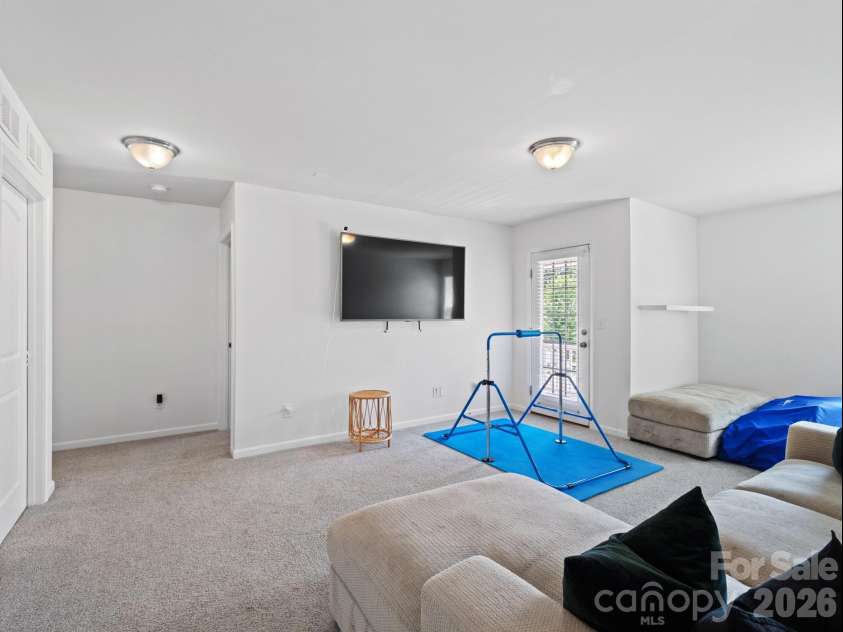 3702 Wiegon Lane, Charlotte, NC 28216.  MLS# CAR4377056, YatesRealty ID 21180. 