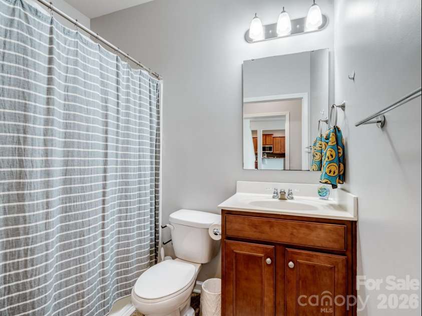 3702 Wiegon Lane, Charlotte, NC 28216.  MLS# CAR4377056, YatesRealty ID 21180. 