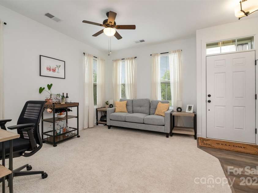 791 Seigle Point Drive, Charlotte, NC 28204.  MLS# CAR4243116, YatesRealty ID 21182. Flex room easily serves as a WFH office