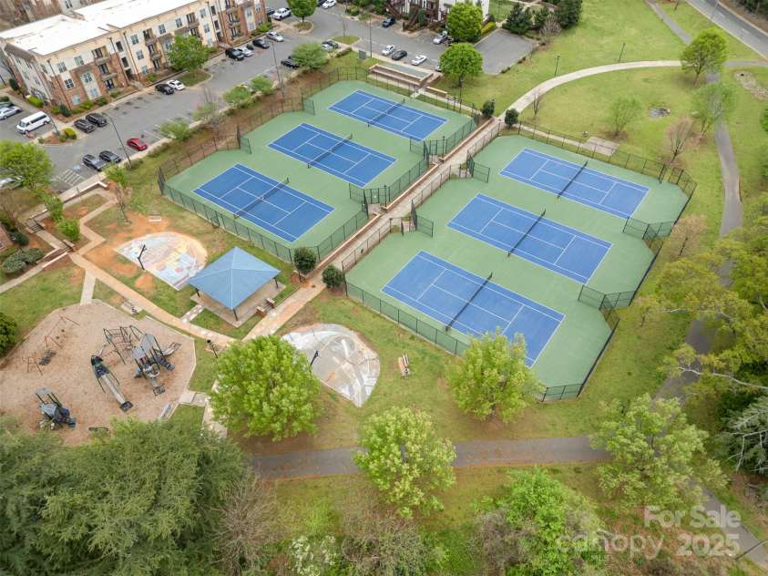 791 Seigle Point Drive, Charlotte, NC 28204.  MLS# CAR4243116, YatesRealty ID 21182. Little Sugar Creek Greenway & Alexander Street Park a short walk away