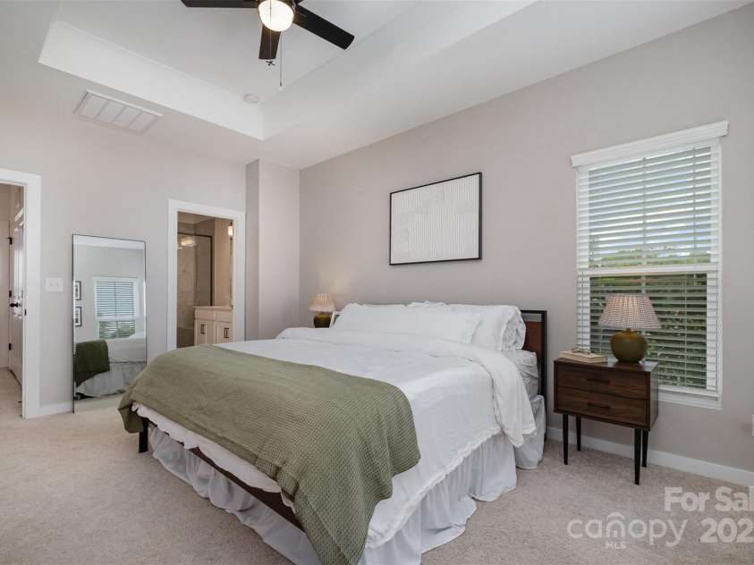 791 Seigle Point Drive, Charlotte, NC 28204.  MLS# CAR4243116, YatesRealty ID 21182. Tray ceiling upgrade