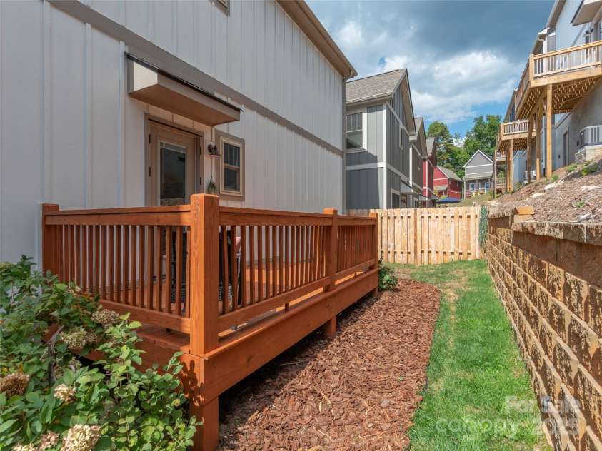 41 Wheeler Road, Weaverville, NC 28787.  MLS# CAR4257192, YatesRealty ID 21183. 