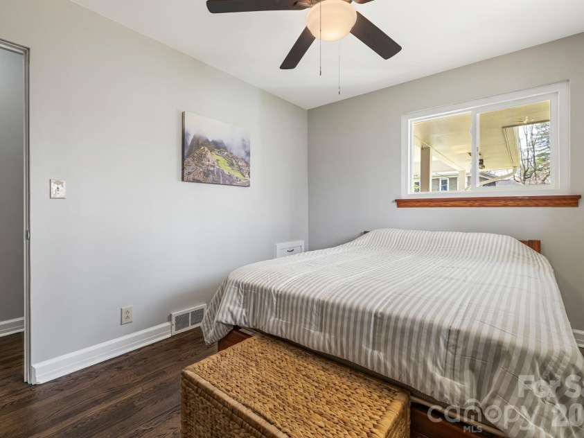 194 Carolina Avenue, Brevard, NC 28712.  MLS# CAR4366437, YatesRealty ID 21184. 