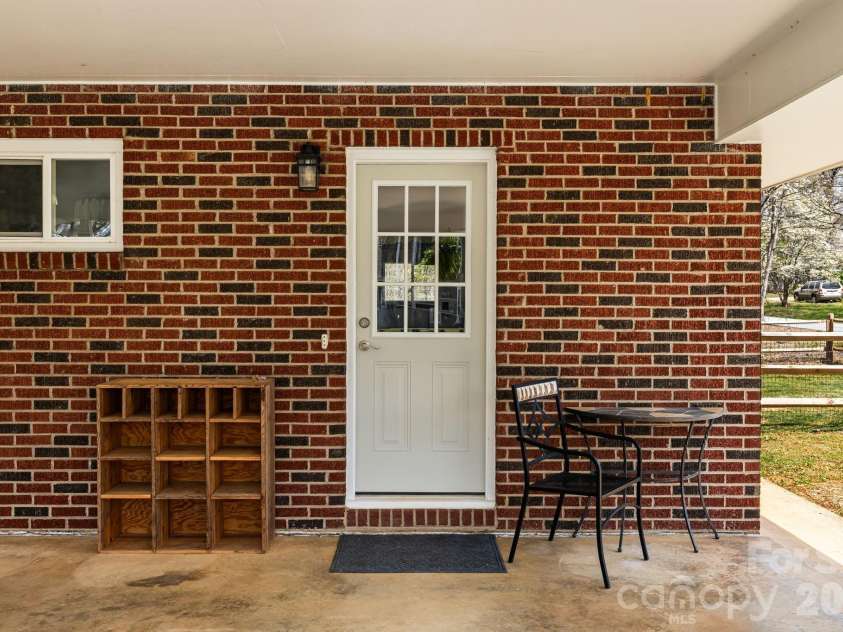 194 Carolina Avenue, Brevard, NC 28712.  MLS# CAR4366437, YatesRealty ID 21184. 