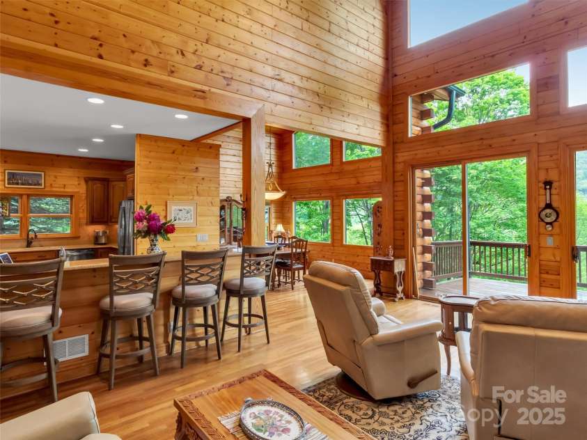 421 Ramp Patch Lane, Waynesville, NC 28786.  MLS# CAR4257466, YatesRealty ID 21184. Beautiful Architecture Throughout