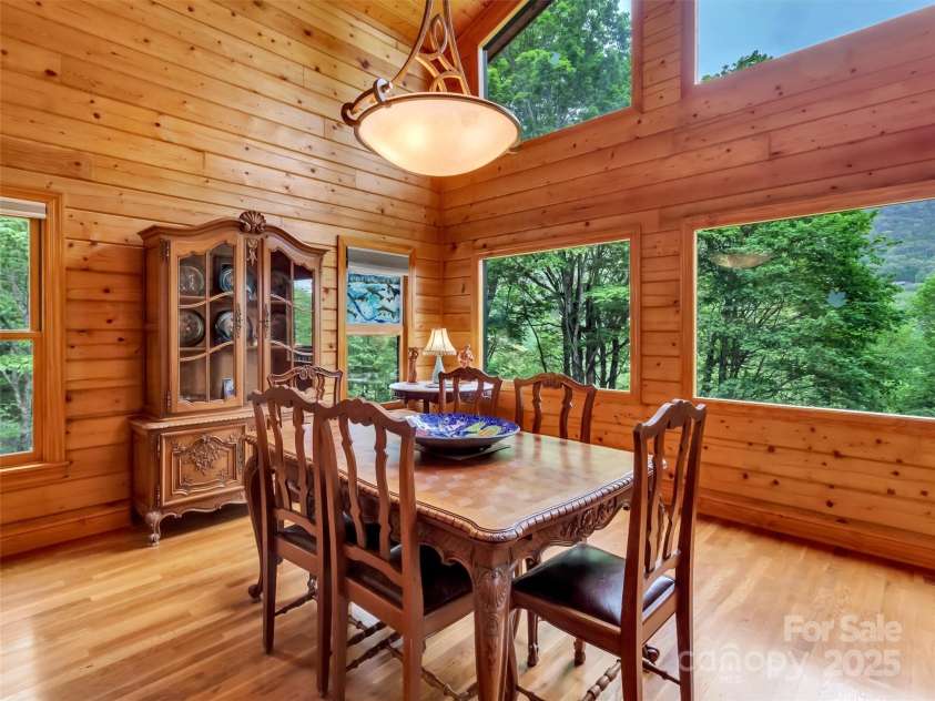 421 Ramp Patch Lane, Waynesville, NC 28786.  MLS# CAR4257466, YatesRealty ID 21184. Dining Area Overlooking the Views
