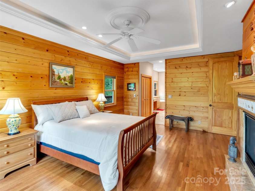 421 Ramp Patch Lane, Waynesville, NC 28786.  MLS# CAR4257466, YatesRealty ID 21184. Spacious!