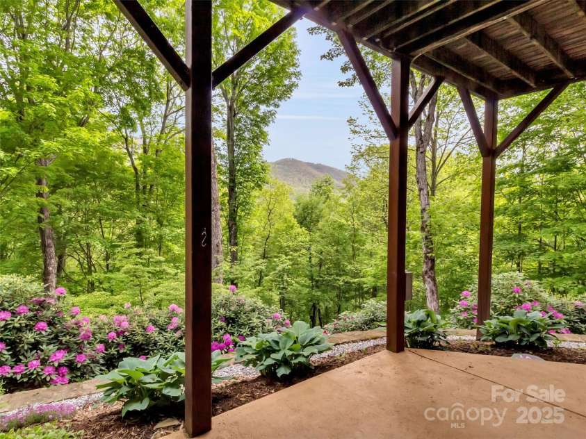 421 Ramp Patch Lane, Waynesville, NC 28786.  MLS# CAR4257466, YatesRealty ID 21184. View
